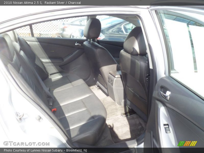 Radiant Silver / Charcoal 2010 Nissan Altima 2.5 S