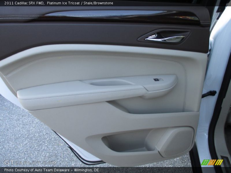 Platinum Ice Tricoat / Shale/Brownstone 2011 Cadillac SRX FWD