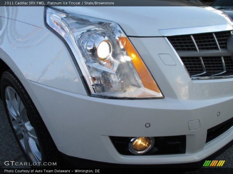 Platinum Ice Tricoat / Shale/Brownstone 2011 Cadillac SRX FWD