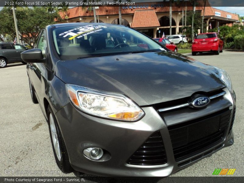 Sterling Grey Metallic / Two-Tone Sport 2012 Ford Focus SE Sport Sedan