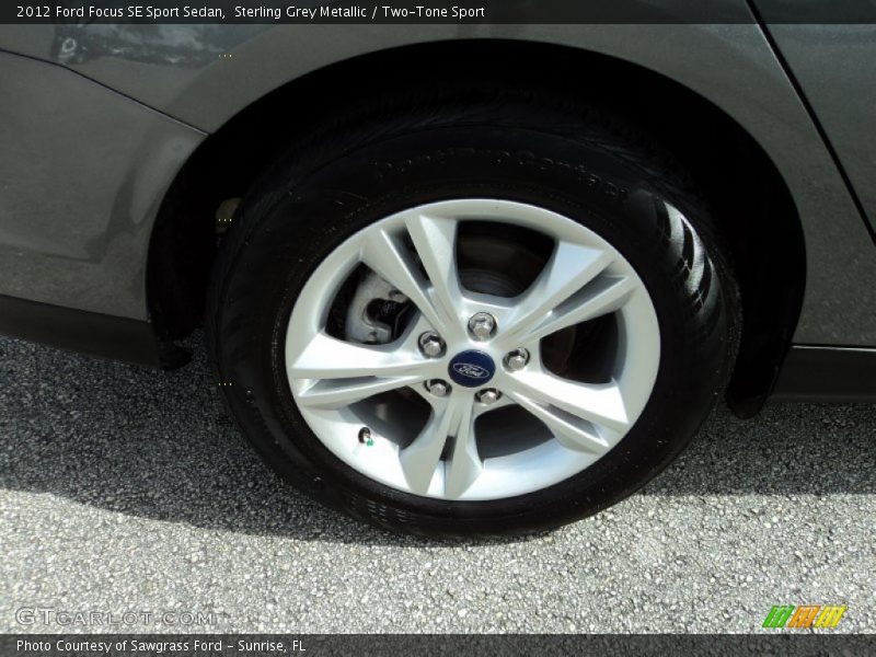 Sterling Grey Metallic / Two-Tone Sport 2012 Ford Focus SE Sport Sedan