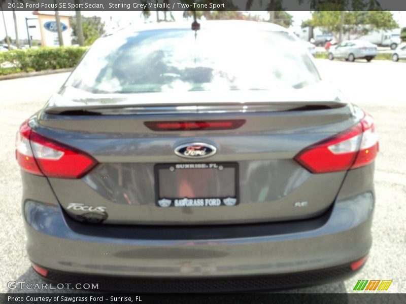 Sterling Grey Metallic / Two-Tone Sport 2012 Ford Focus SE Sport Sedan
