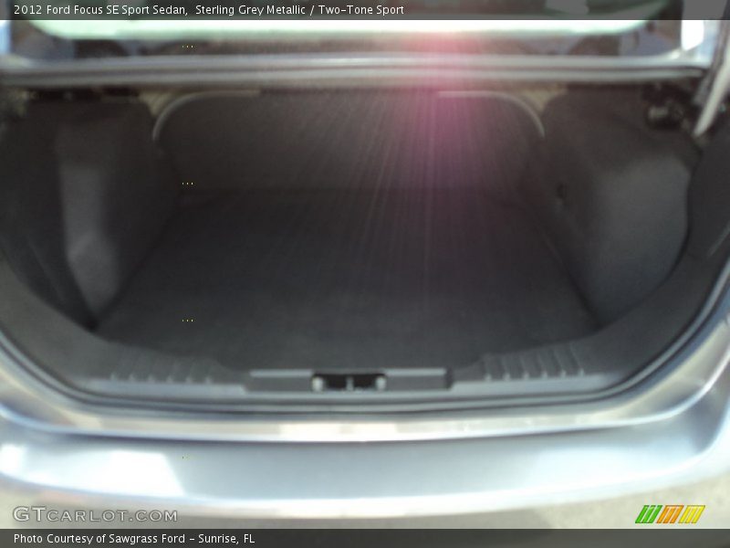 Sterling Grey Metallic / Two-Tone Sport 2012 Ford Focus SE Sport Sedan