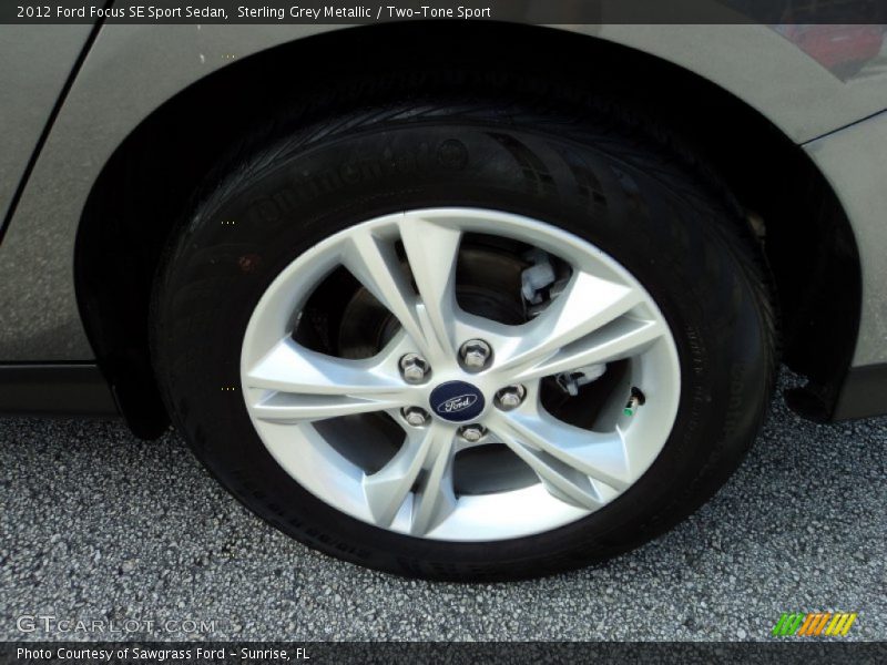Sterling Grey Metallic / Two-Tone Sport 2012 Ford Focus SE Sport Sedan