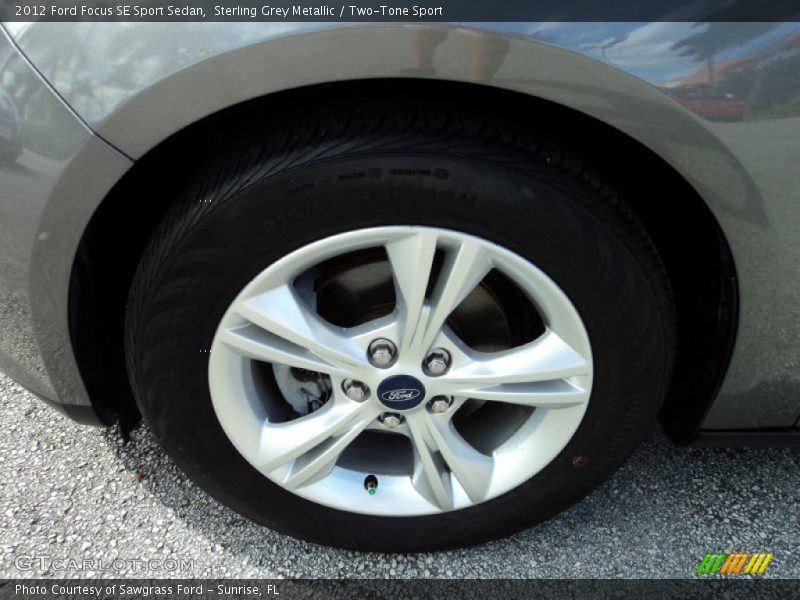 Sterling Grey Metallic / Two-Tone Sport 2012 Ford Focus SE Sport Sedan