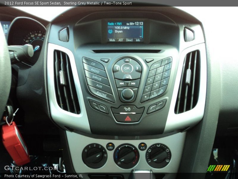 Sterling Grey Metallic / Two-Tone Sport 2012 Ford Focus SE Sport Sedan