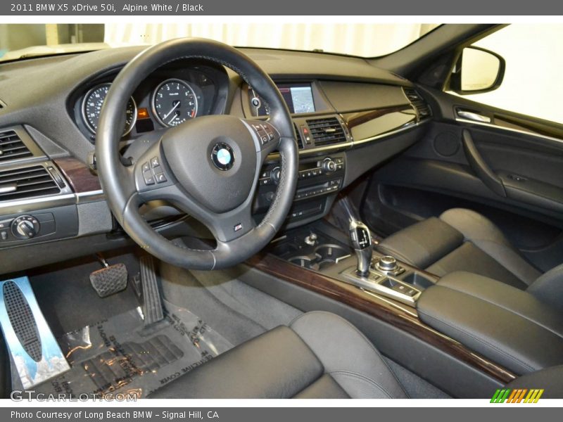 Alpine White / Black 2011 BMW X5 xDrive 50i