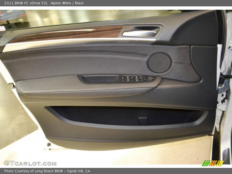 Alpine White / Black 2011 BMW X5 xDrive 50i