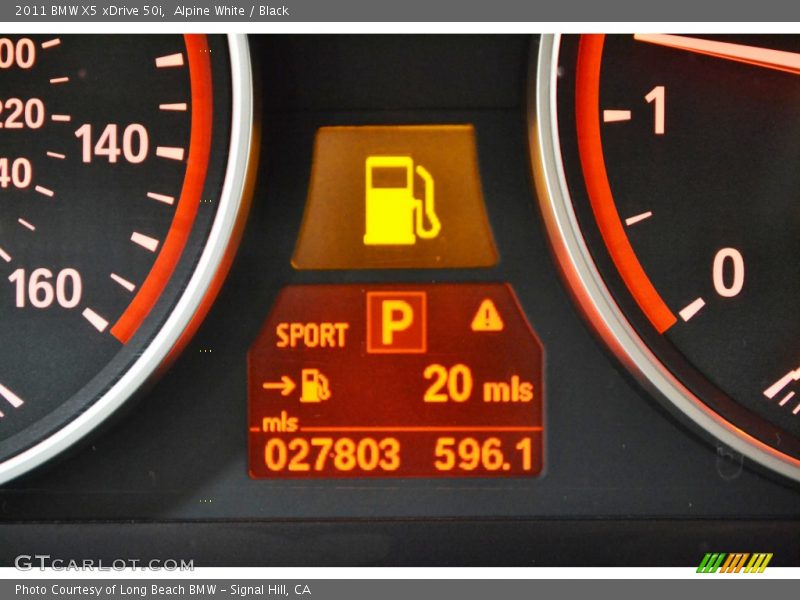 Alpine White / Black 2011 BMW X5 xDrive 50i