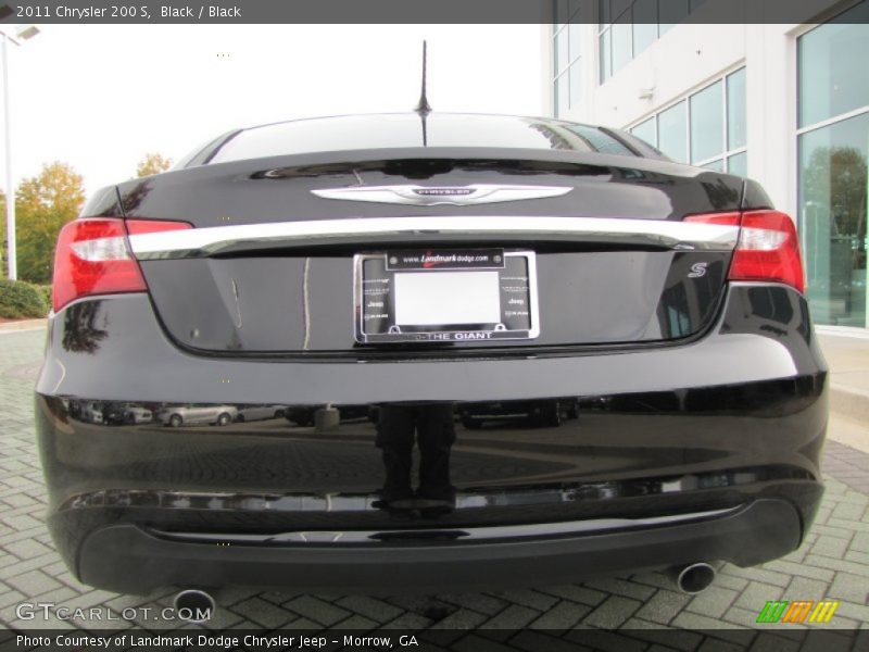 Black / Black 2011 Chrysler 200 S