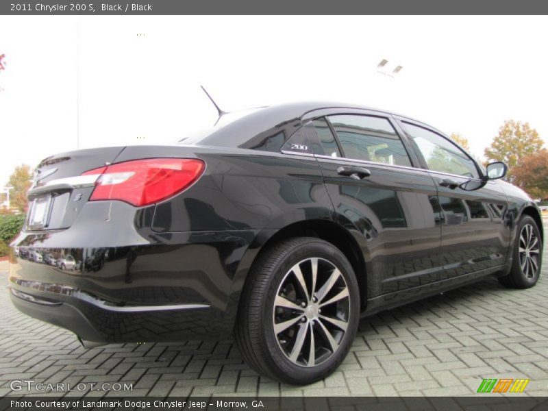 Black / Black 2011 Chrysler 200 S