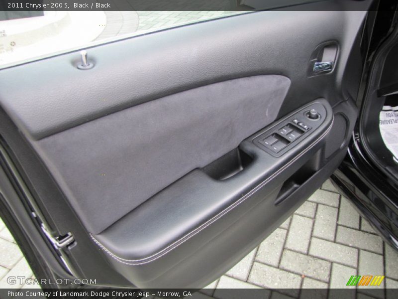 Black / Black 2011 Chrysler 200 S