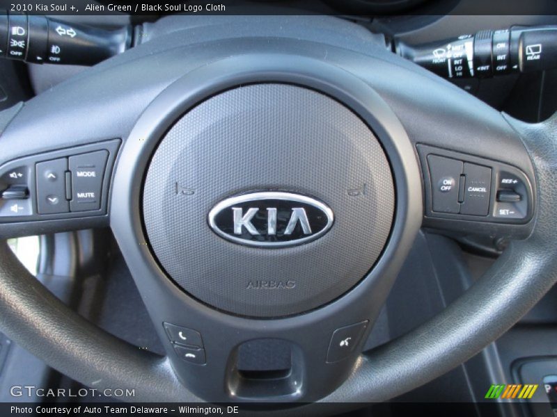 Alien Green / Black Soul Logo Cloth 2010 Kia Soul +