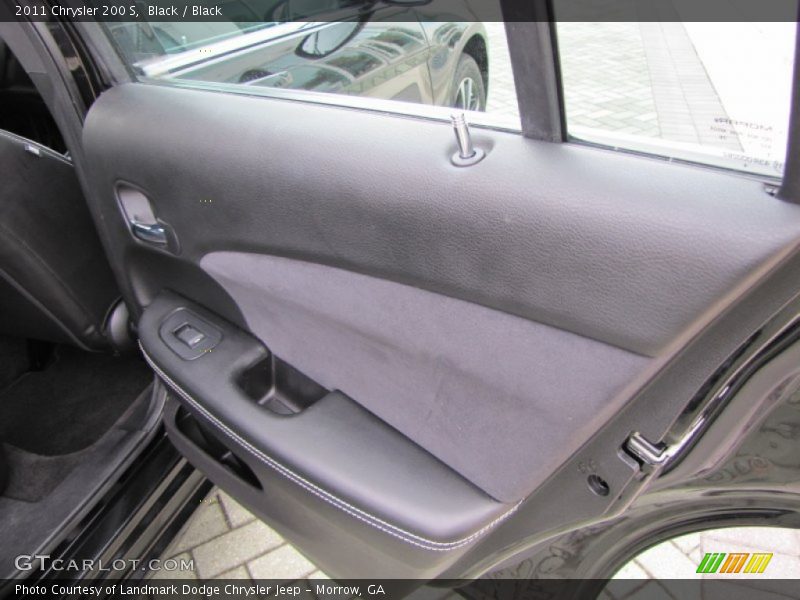 Black / Black 2011 Chrysler 200 S