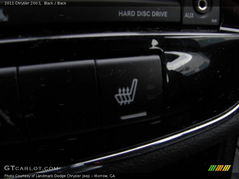 Black / Black 2011 Chrysler 200 S