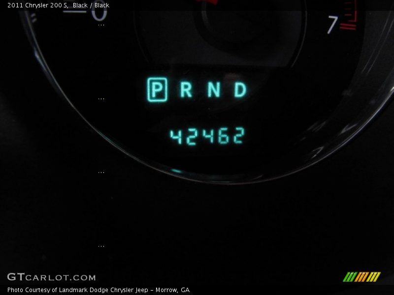 Black / Black 2011 Chrysler 200 S