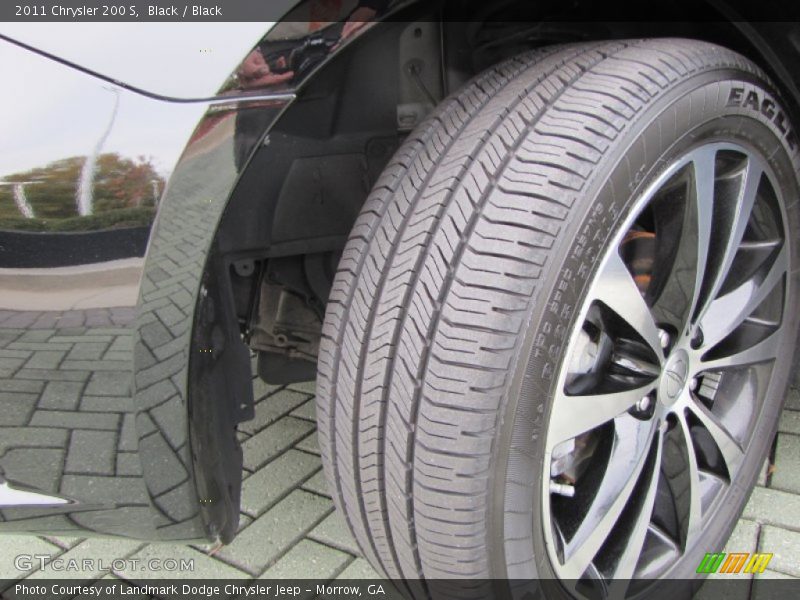 Black / Black 2011 Chrysler 200 S