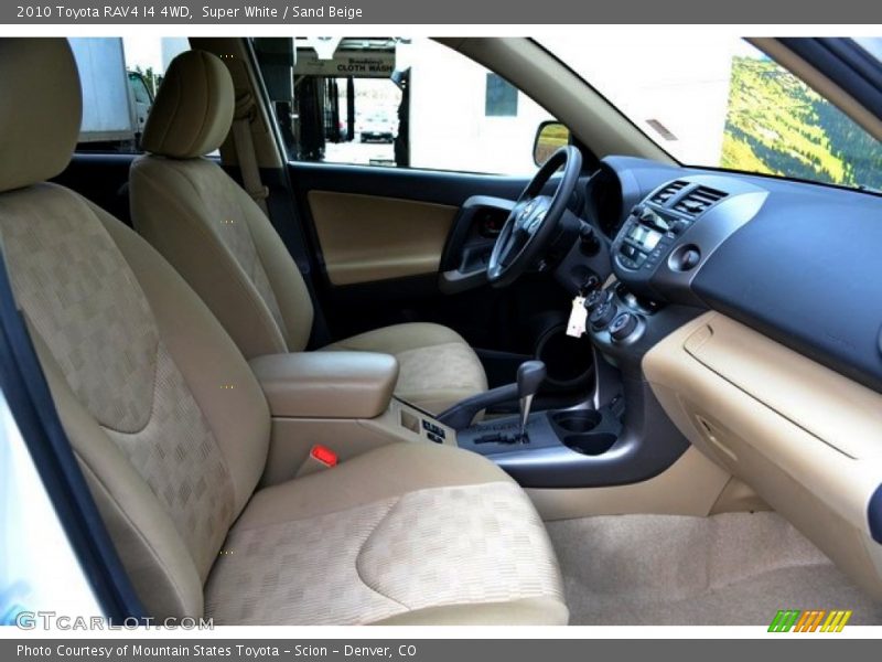 Super White / Sand Beige 2010 Toyota RAV4 I4 4WD
