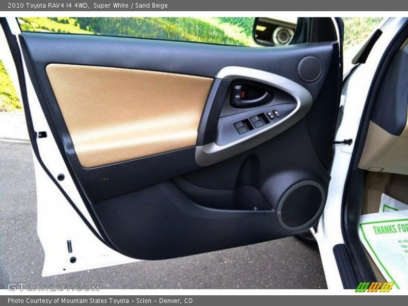 Super White / Sand Beige 2010 Toyota RAV4 I4 4WD
