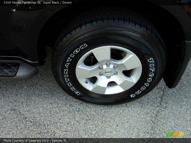 Super Black / Desert 2006 Nissan Pathfinder SE