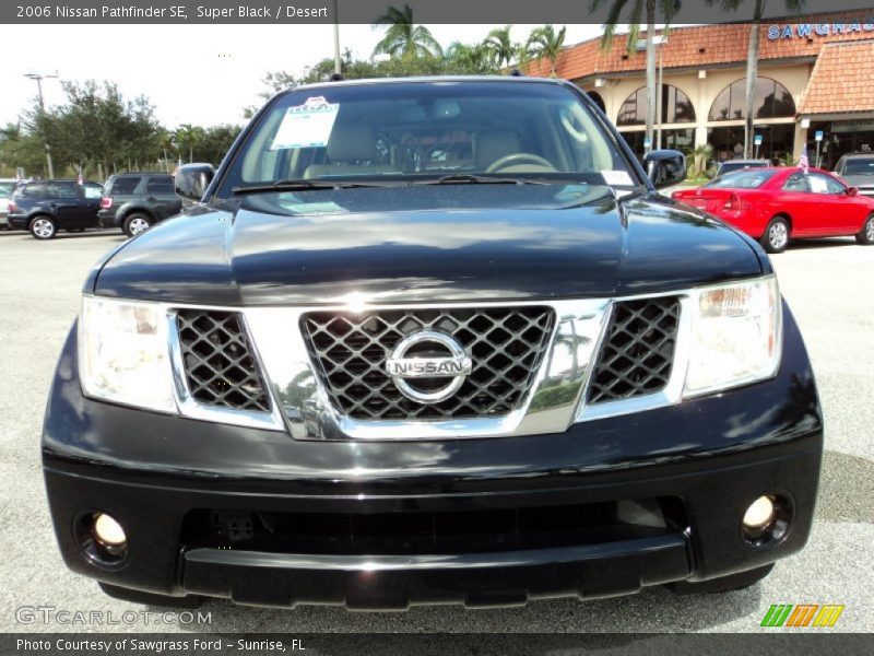 Super Black / Desert 2006 Nissan Pathfinder SE