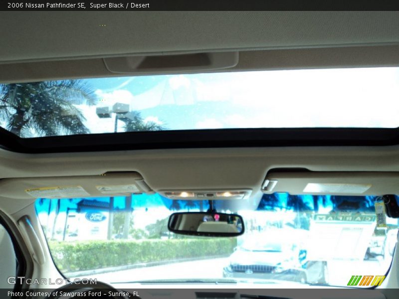 Super Black / Desert 2006 Nissan Pathfinder SE
