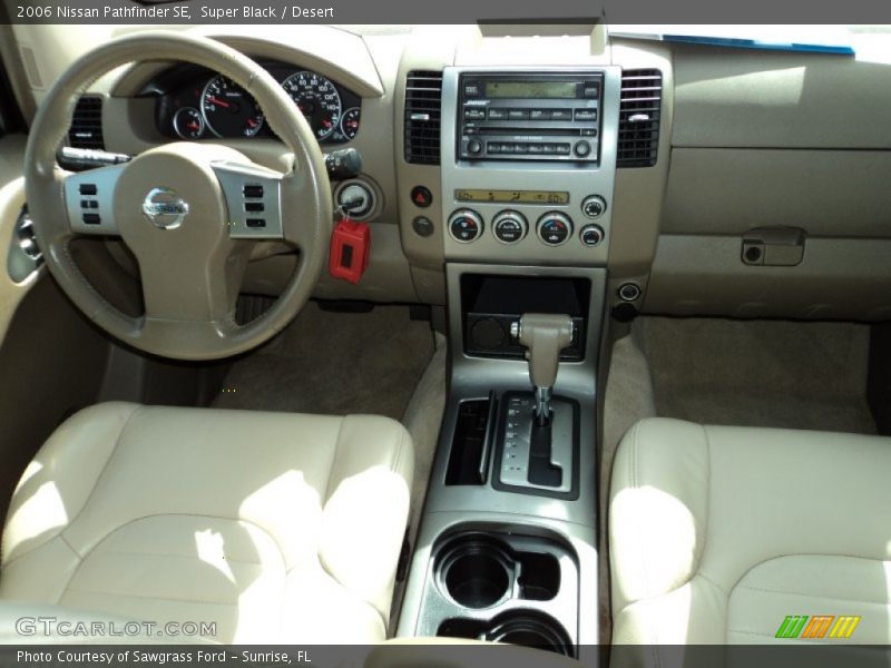 Super Black / Desert 2006 Nissan Pathfinder SE