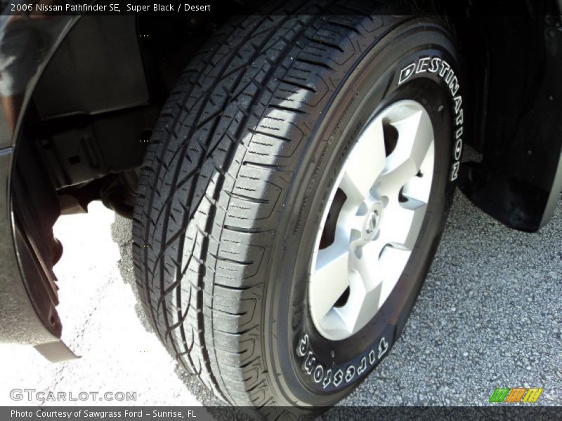 Super Black / Desert 2006 Nissan Pathfinder SE