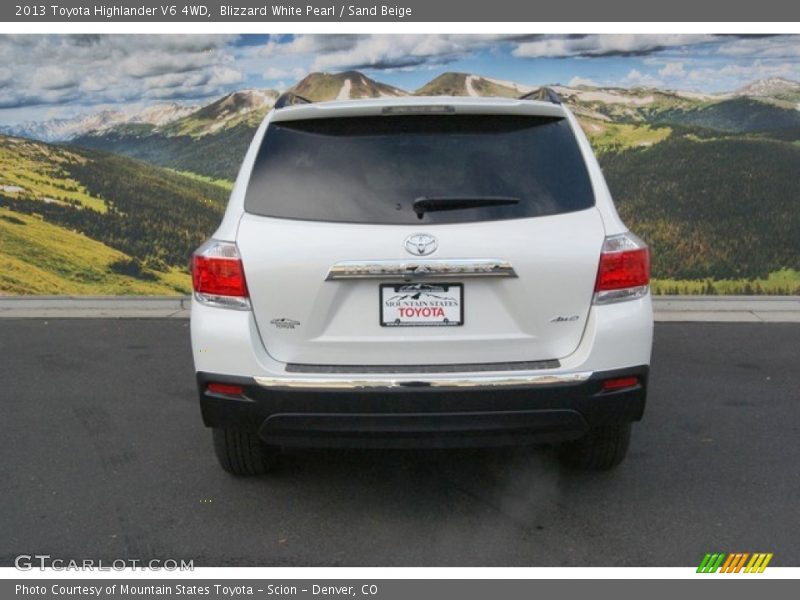 Blizzard White Pearl / Sand Beige 2013 Toyota Highlander V6 4WD