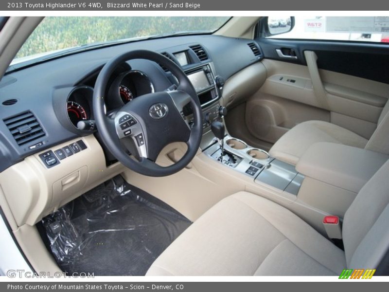 Blizzard White Pearl / Sand Beige 2013 Toyota Highlander V6 4WD