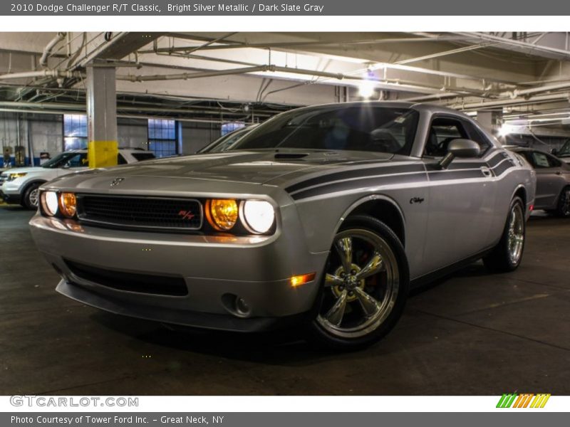Bright Silver Metallic / Dark Slate Gray 2010 Dodge Challenger R/T Classic