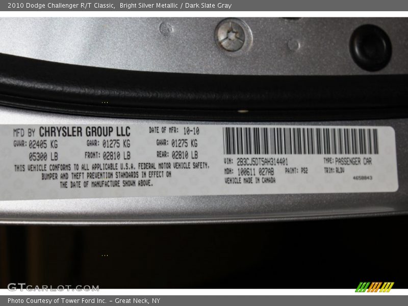 Bright Silver Metallic / Dark Slate Gray 2010 Dodge Challenger R/T Classic