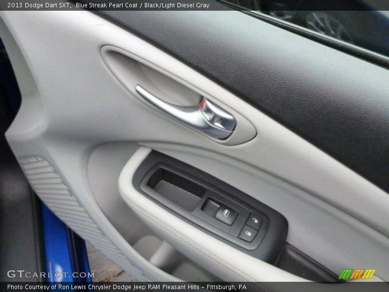 Blue Streak Pearl Coat / Black/Light Diesel Gray 2013 Dodge Dart SXT