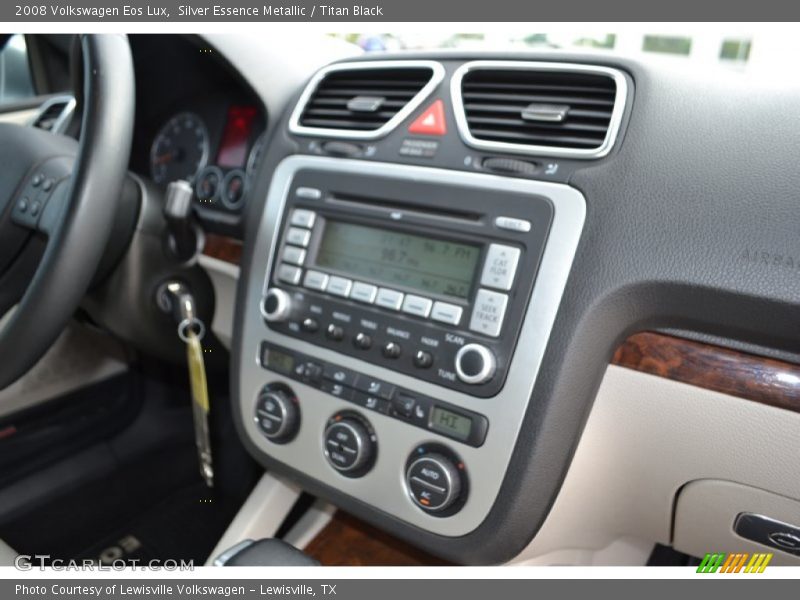 Silver Essence Metallic / Titan Black 2008 Volkswagen Eos Lux