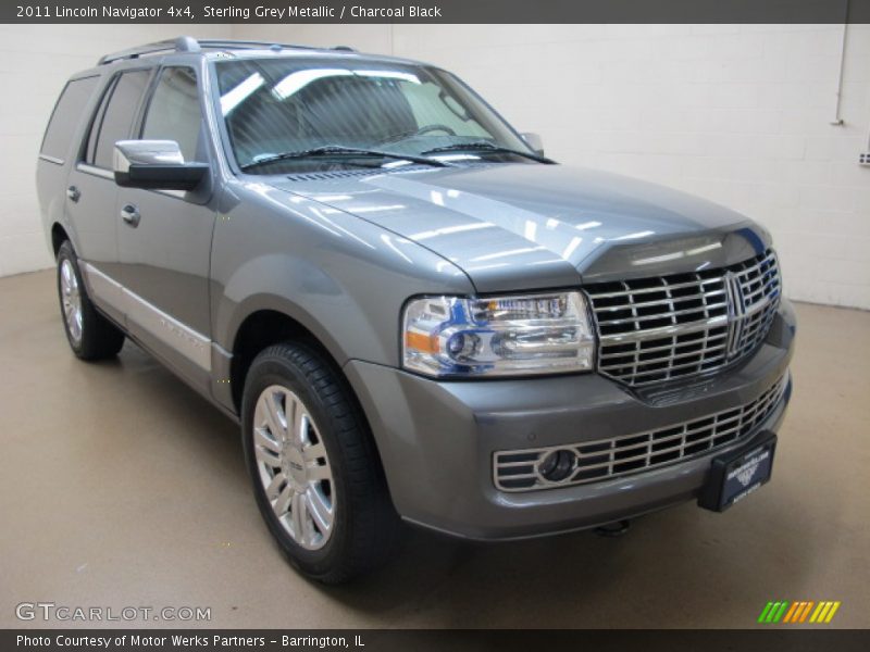 Sterling Grey Metallic / Charcoal Black 2011 Lincoln Navigator 4x4