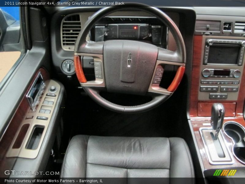 Sterling Grey Metallic / Charcoal Black 2011 Lincoln Navigator 4x4
