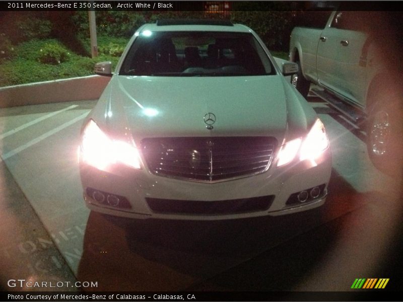 Arctic White / Black 2011 Mercedes-Benz E 350 Sedan