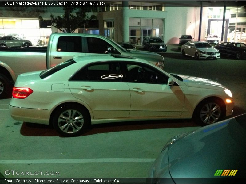 Arctic White / Black 2011 Mercedes-Benz E 350 Sedan