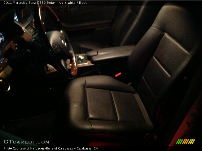 Arctic White / Black 2011 Mercedes-Benz E 350 Sedan
