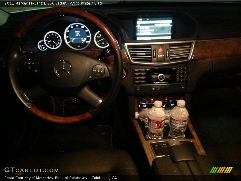 Arctic White / Black 2011 Mercedes-Benz E 350 Sedan