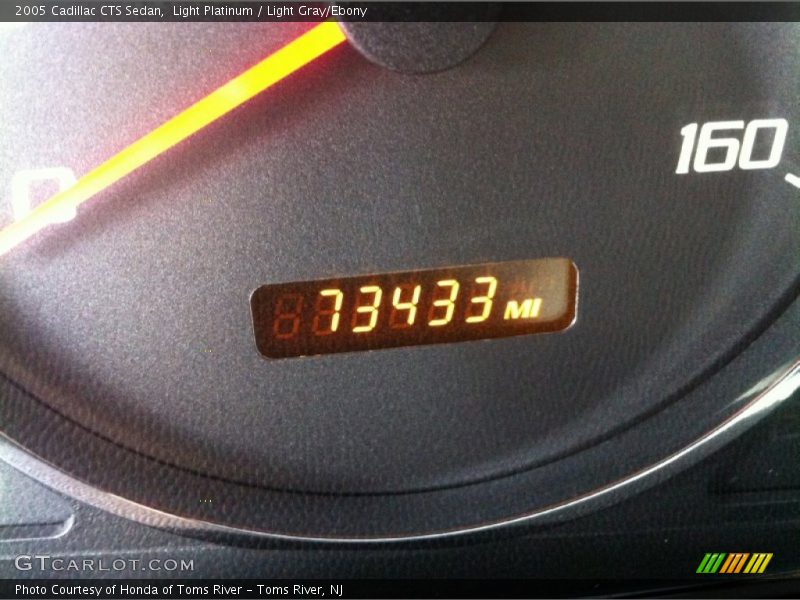 Light Platinum / Light Gray/Ebony 2005 Cadillac CTS Sedan