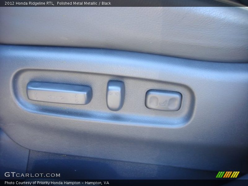 Polished Metal Metallic / Black 2012 Honda Ridgeline RTL