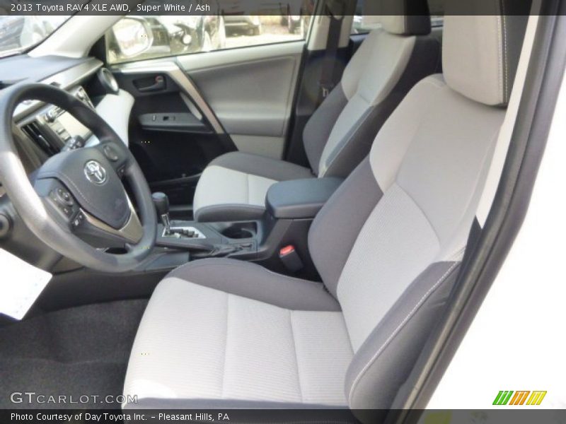 Super White / Ash 2013 Toyota RAV4 XLE AWD