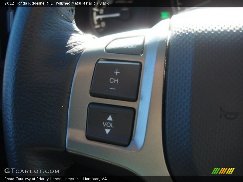Polished Metal Metallic / Black 2012 Honda Ridgeline RTL