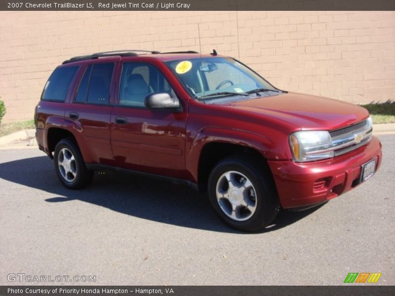 Red Jewel Tint Coat / Light Gray 2007 Chevrolet TrailBlazer LS