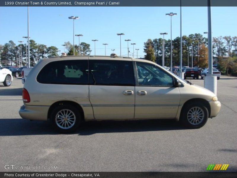 Champagne Pearl / Camel 1999 Chrysler Town & Country Limited