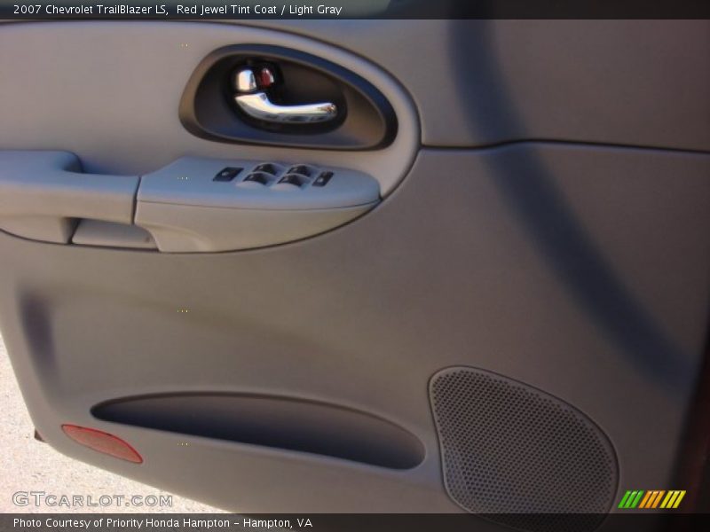 Red Jewel Tint Coat / Light Gray 2007 Chevrolet TrailBlazer LS