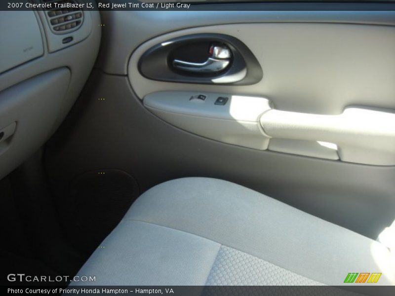 Red Jewel Tint Coat / Light Gray 2007 Chevrolet TrailBlazer LS