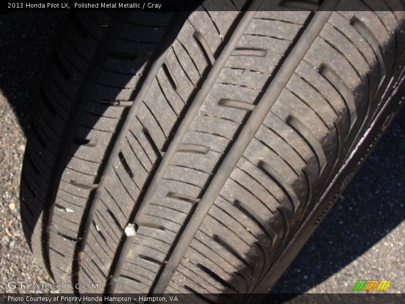 Polished Metal Metallic / Gray 2013 Honda Pilot LX