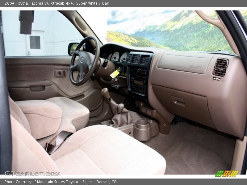 Super White / Oak 2004 Toyota Tacoma V6 Xtracab 4x4